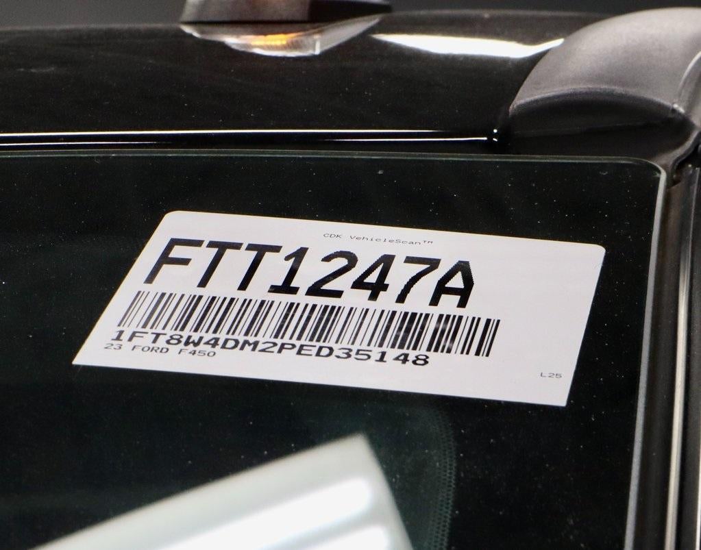 2023 Ford Super Duty F-450 DRW Lariat