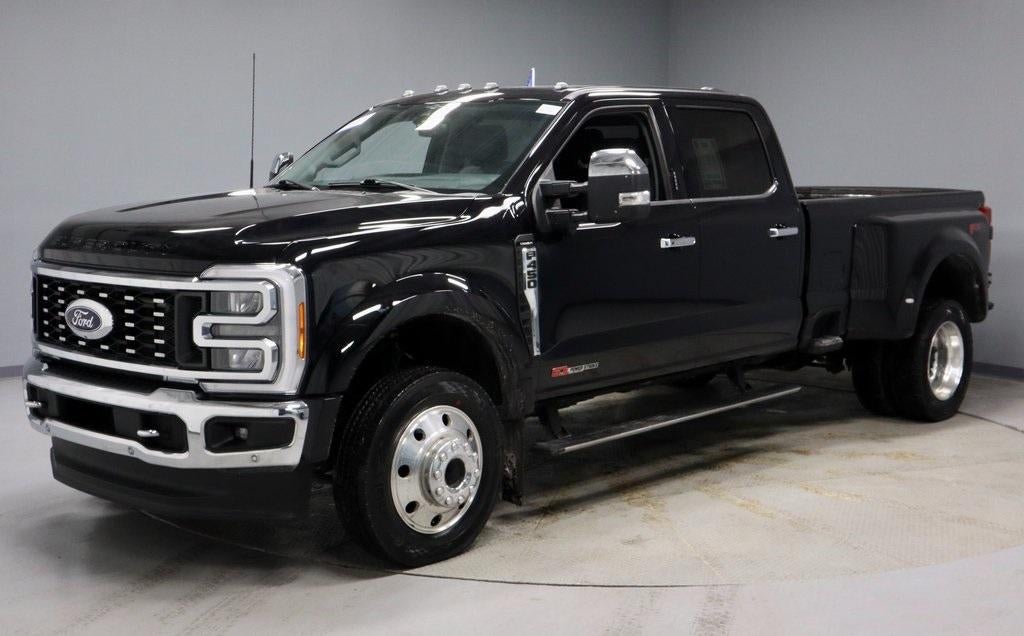 2023 Ford Super Duty F-450 DRW Lariat