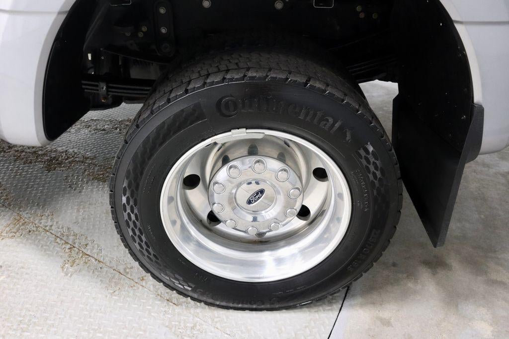 2024 Ford Super Duty F-450 DRW XL