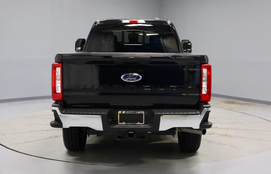 2025 Ford Super Duty F-350 SRW XLT
