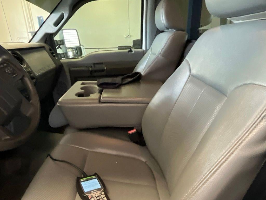 2016 Ford Super Duty F-350 SRW XL
