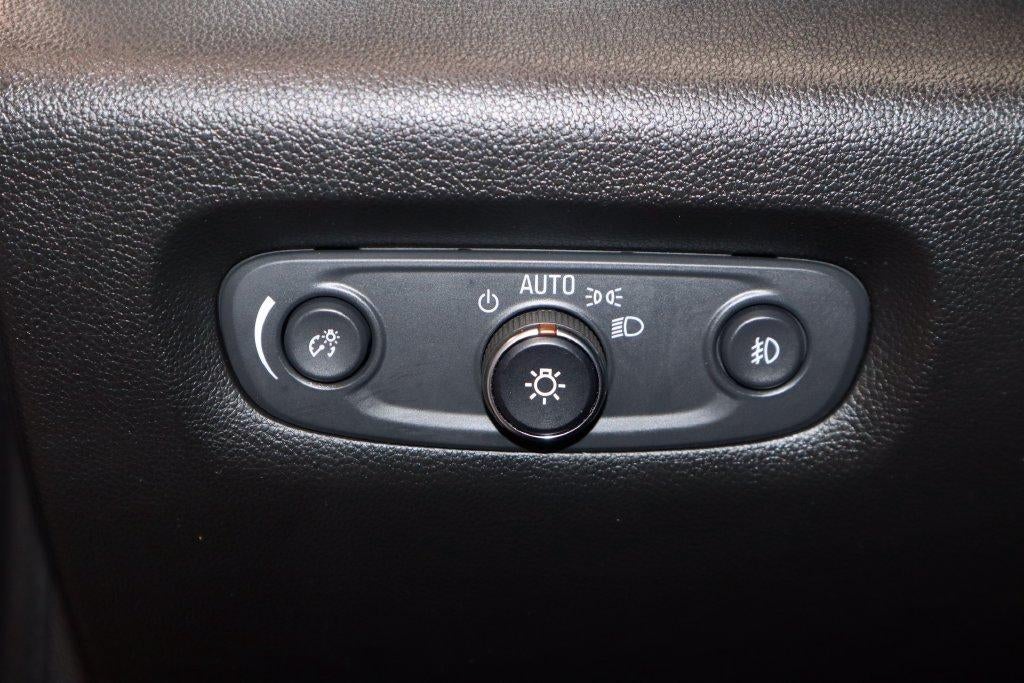 2021 Chevrolet Traverse LT