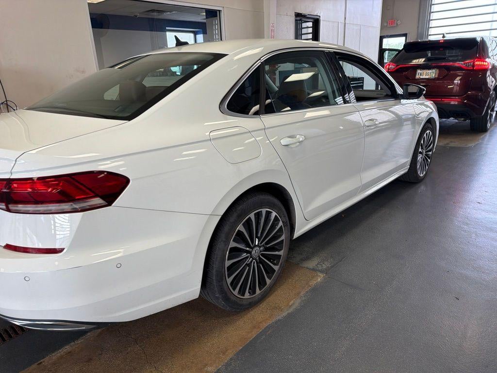 2022 Volkswagen Passat 2.0T Limited Edition