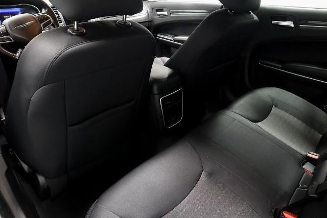 2022 Chrysler 300 Touring