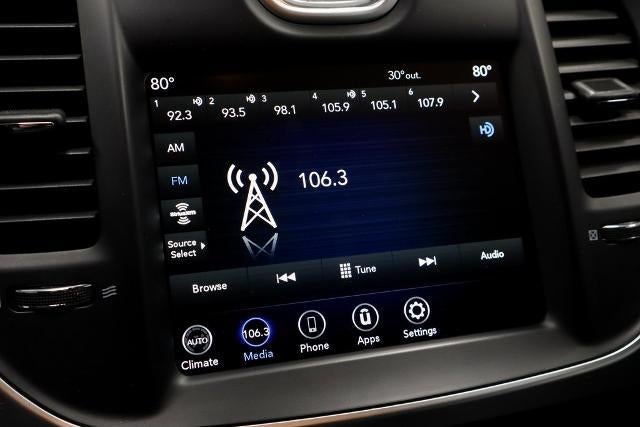 2022 Chrysler 300 Touring