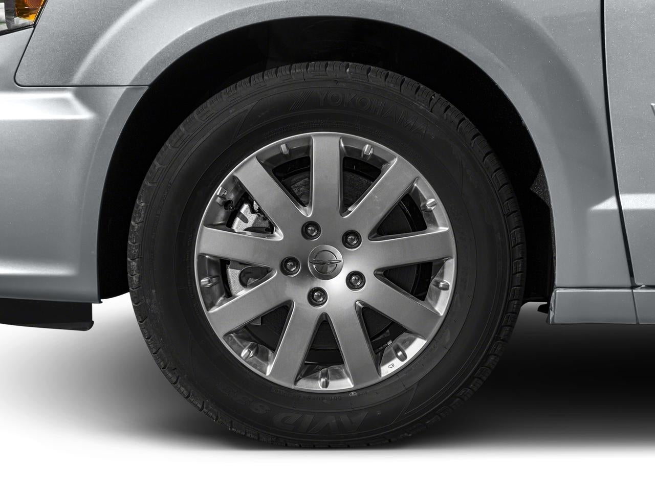 2016 Chrysler Town & Country Touring