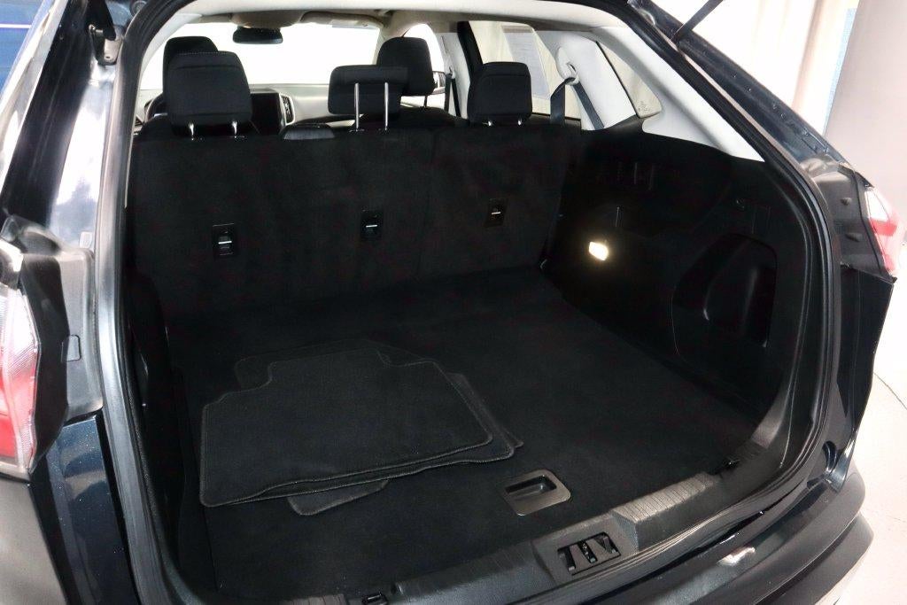 2023 Ford Edge SE