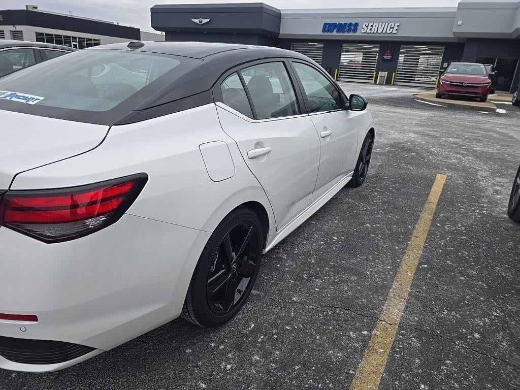 2025 Nissan Sentra SR