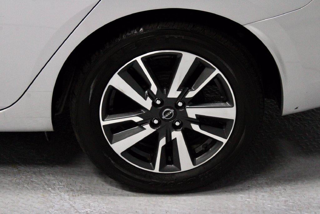 2024 Nissan Versa 1.6 SV