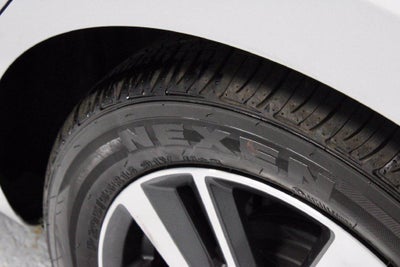 2024 Nissan Versa 1.6 SV