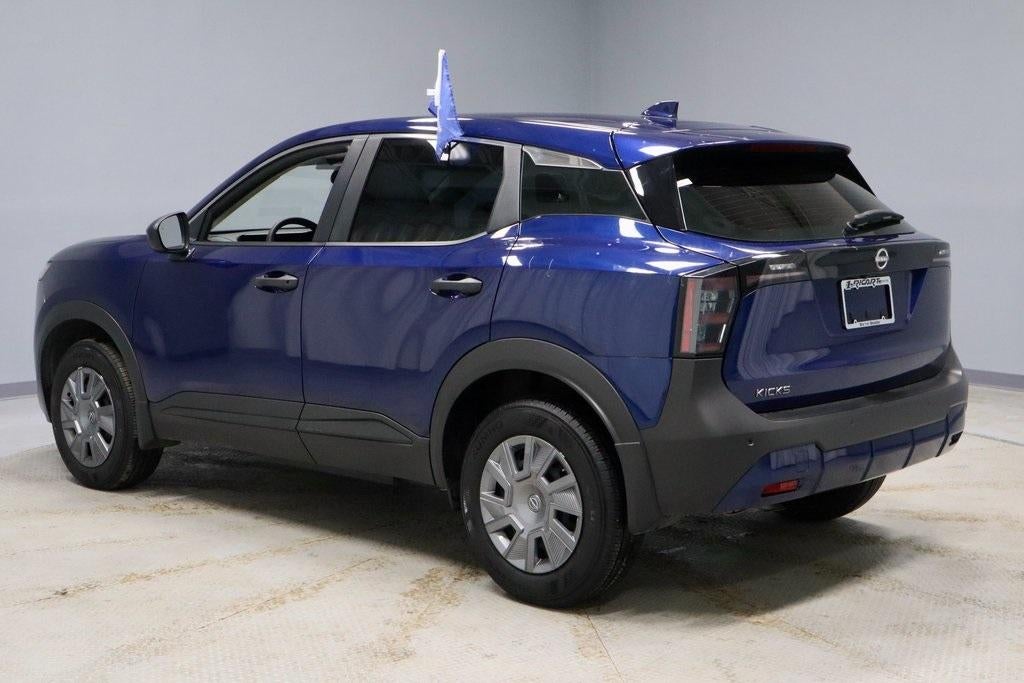 2025 Nissan Kicks S