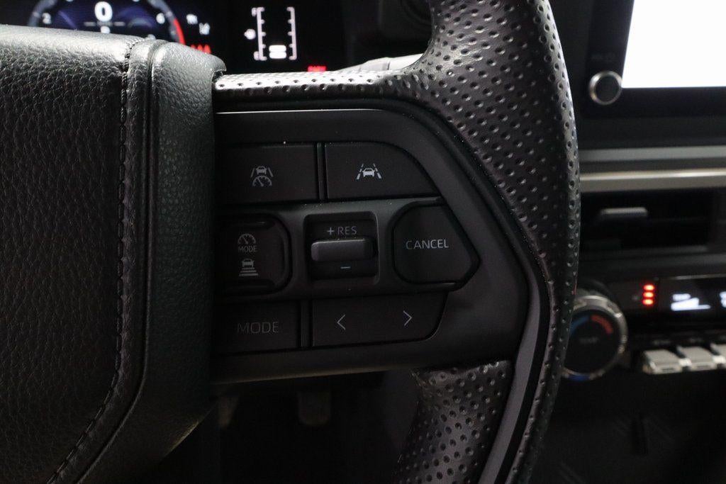 2025 Toyota Tacoma 4WD SR5