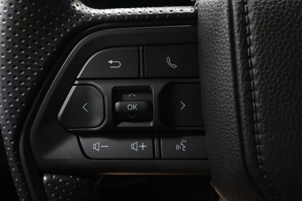 2025 Toyota Tacoma 4WD SR