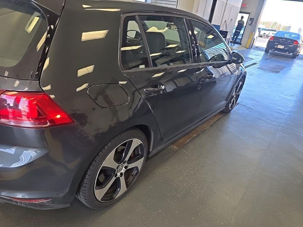 2017 Volkswagen Golf GTI SE