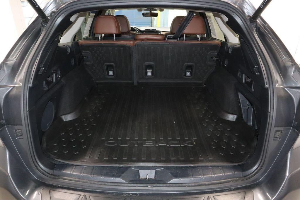 2021 Subaru Outback Touring