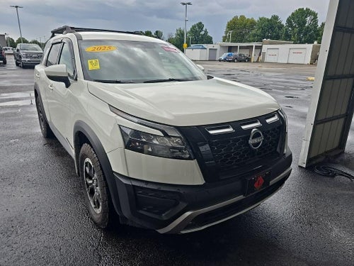 2025 Nissan Pathfinder Rock Creek