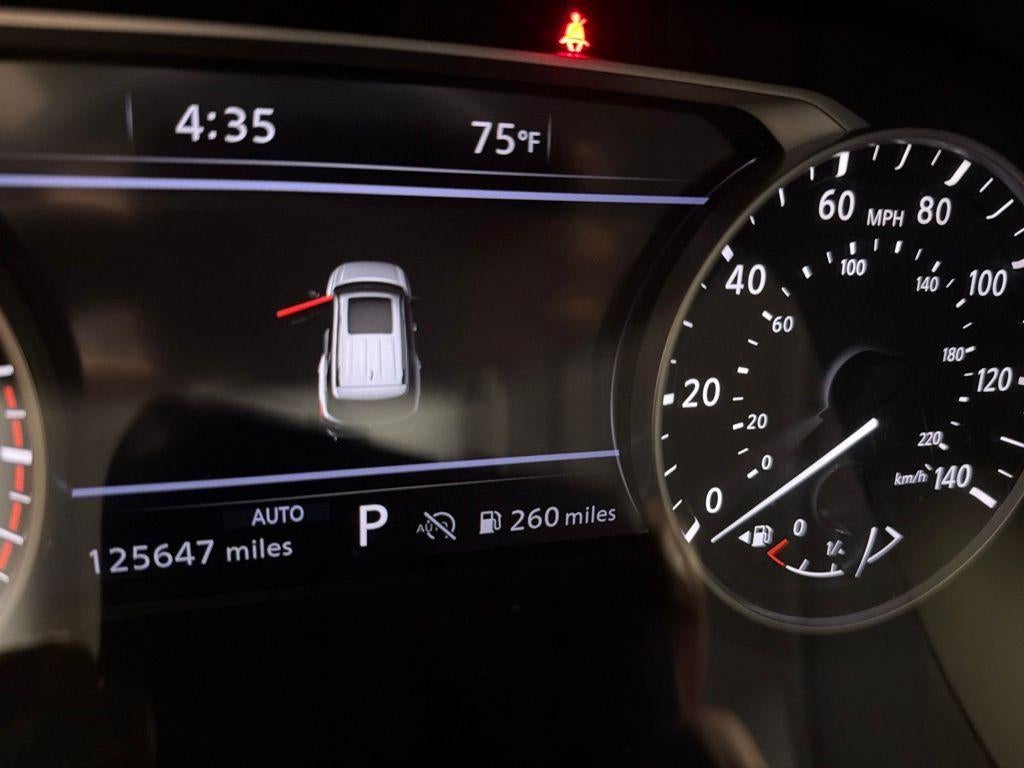 2022 Nissan Pathfinder SL