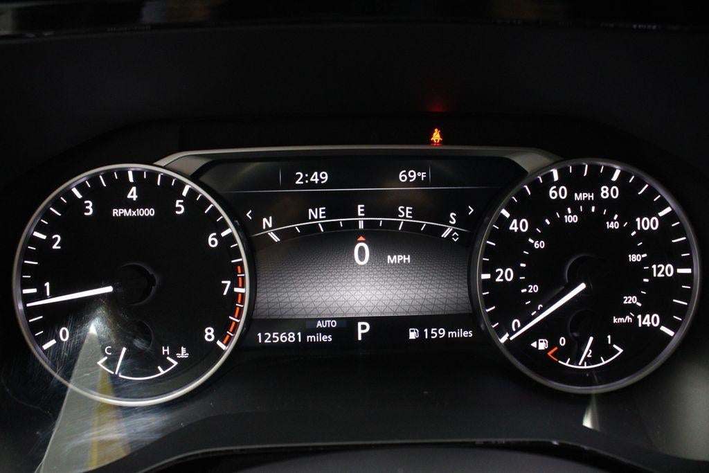 2022 Nissan Pathfinder SL
