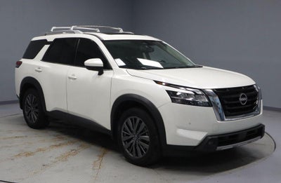 2022 Nissan Pathfinder SL