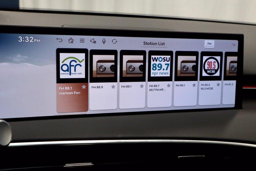 2026 Genesis GV70 2.5T Select