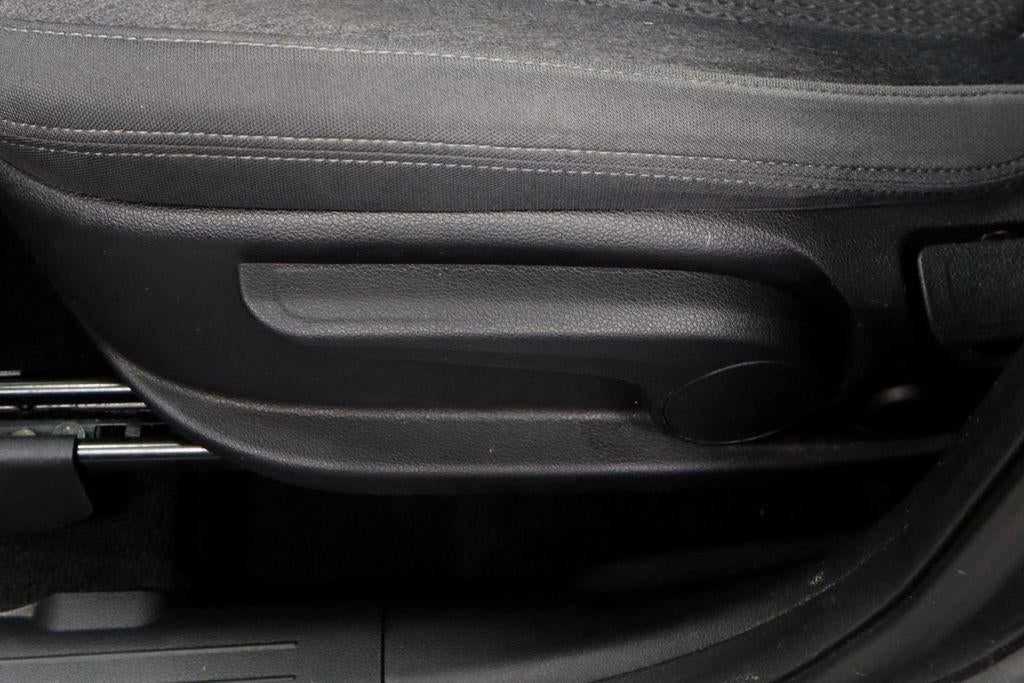 2021 Hyundai SANTA FE SE