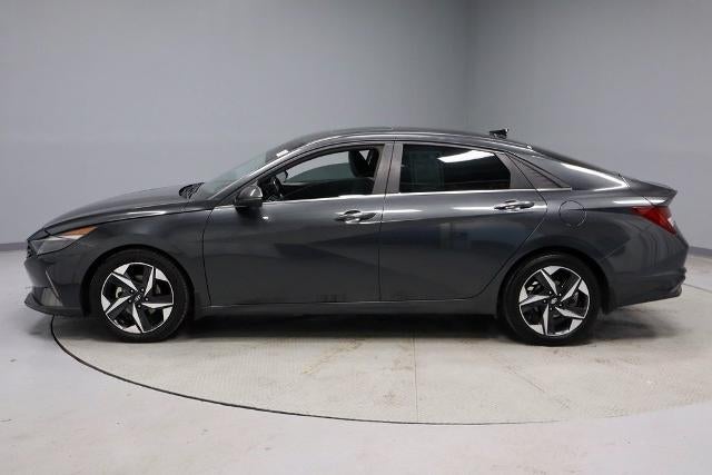 2022 Hyundai ELANTRA Limited