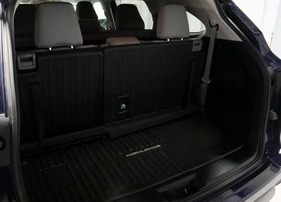 2020 Toyota Highlander LE