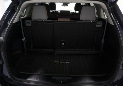 2020 Toyota Highlander LE