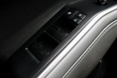 2020 Toyota Highlander LE