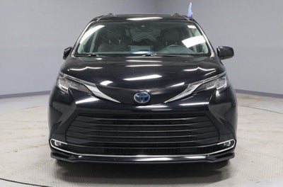 2022 Toyota Sienna XLE