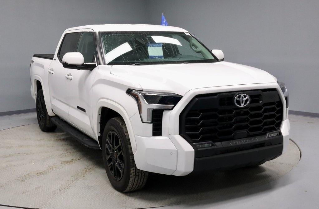 2024 Toyota Tundra 4WD SR5