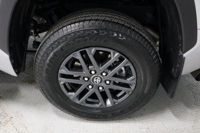 2025 Toyota Tundra 4WD SR5