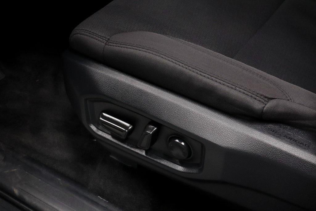 2025 Toyota Tundra 4WD SR5