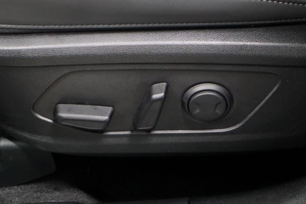 2025 Kia Sorento X-Line EX