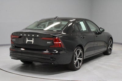 2024 Volvo S60 B5 Plus Dark Theme