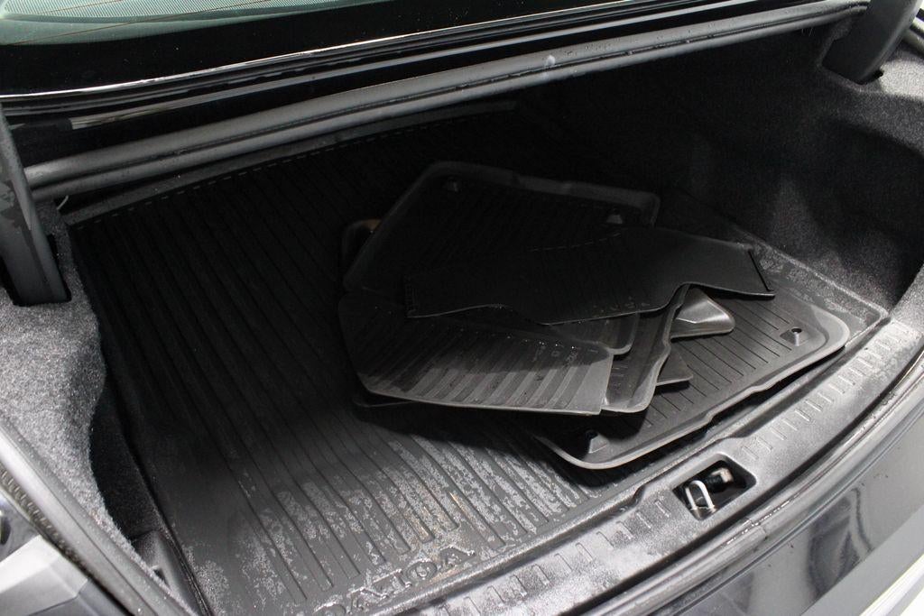 2024 Volvo S60 B5 Plus Dark Theme