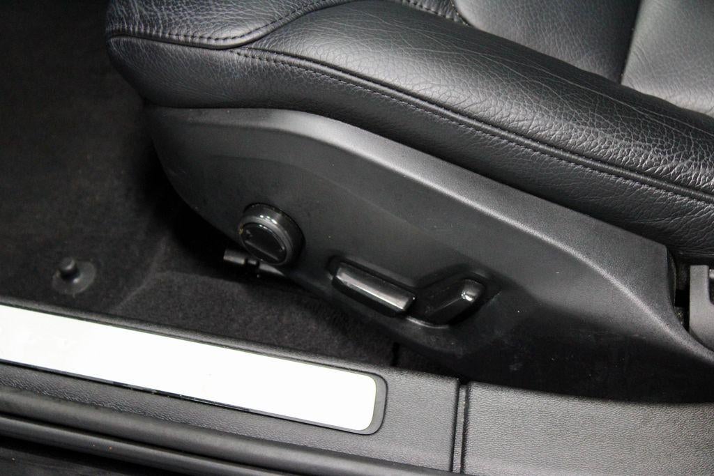 2024 Volvo S60 B5 Plus Dark Theme