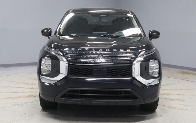2022 Mitsubishi Outlander ES