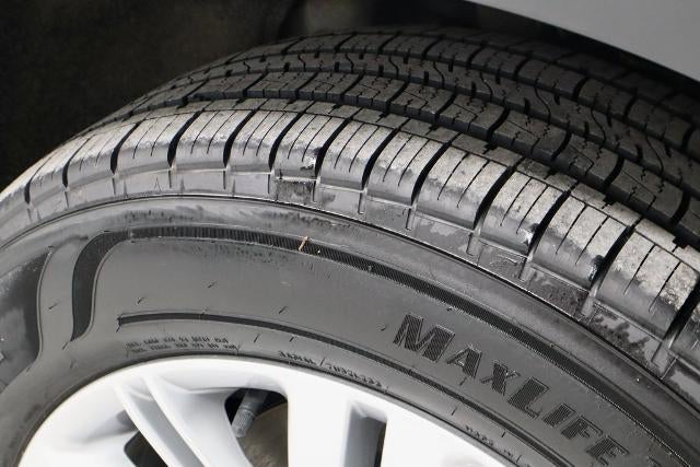 2024 Mitsubishi Outlander ES