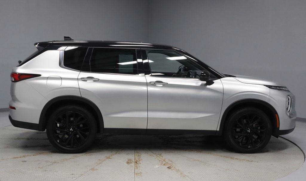 2023 Mitsubishi Outlander SEL Black Edition