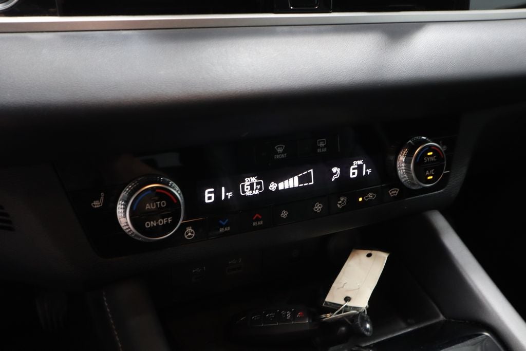 2023 Mitsubishi Outlander SEL Black Edition