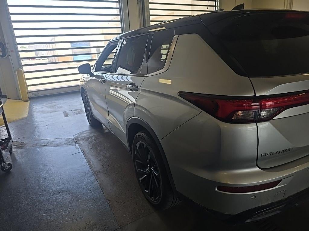 2023 Mitsubishi Outlander SEL Black Edition