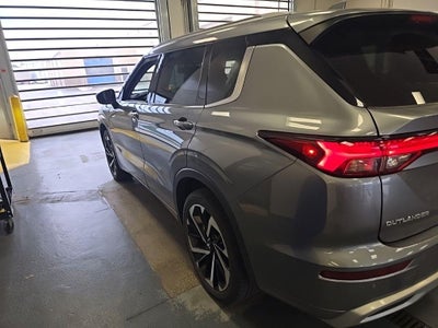 2023 Mitsubishi Outlander SEL