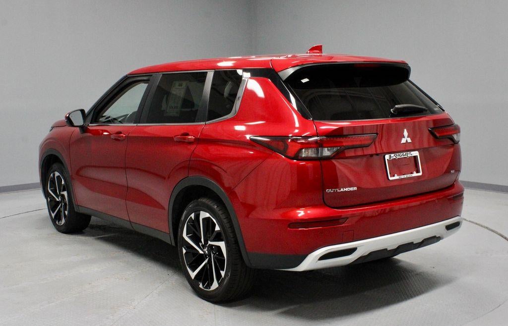2024 Mitsubishi Outlander SE