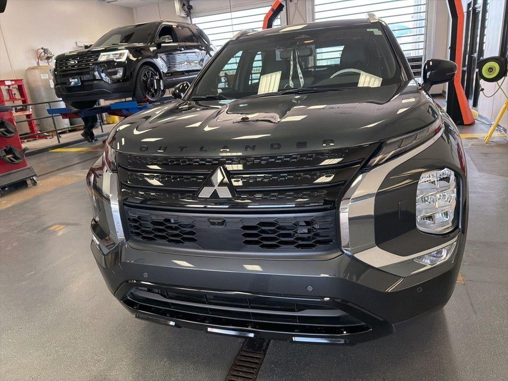 2024 Mitsubishi Outlander SE Black Edition