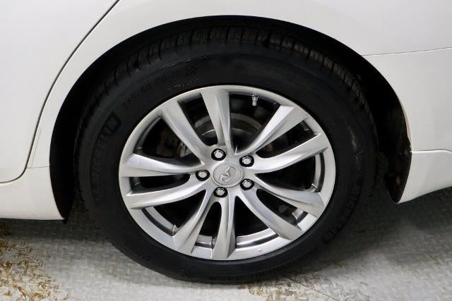 2017 INFINITI Q70 3.7X