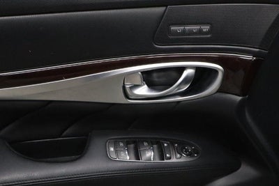 2017 INFINITI Q70 3.7X