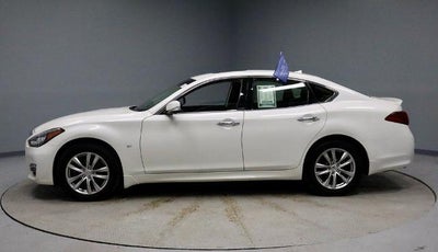 2017 INFINITI Q70 3.7X