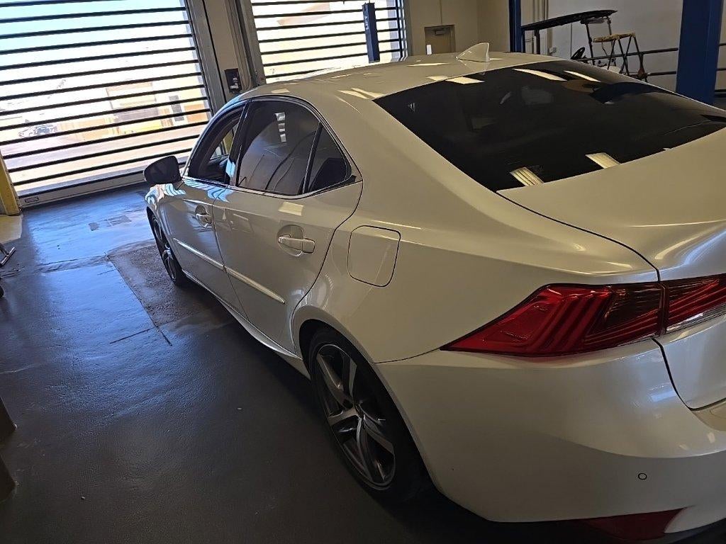 2019 Lexus IS 300 300