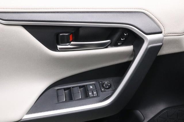 2020 Toyota RAV4 Limited